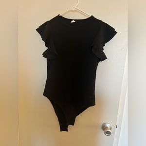 Black flutter sleeve body suit